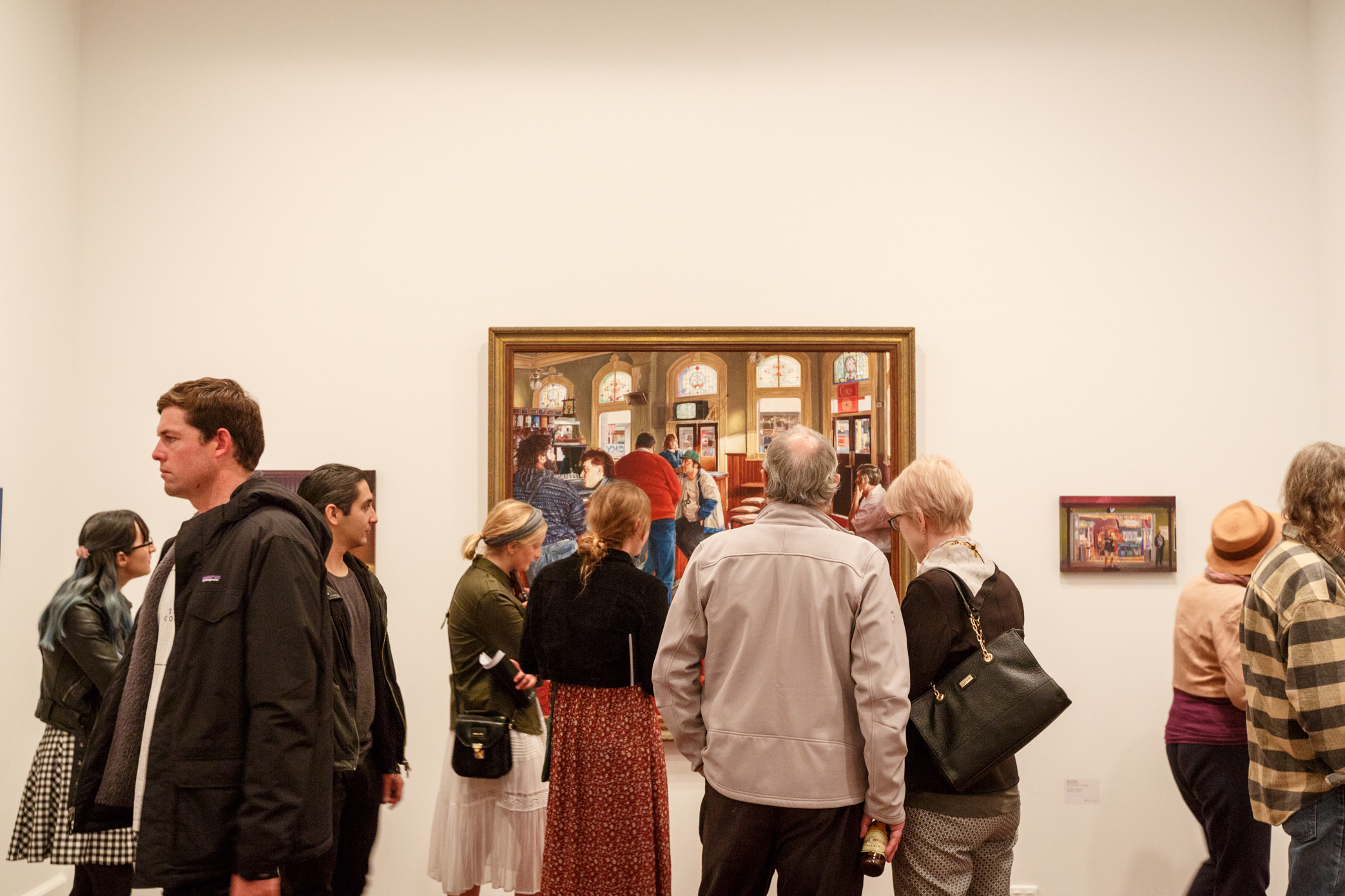 Fremantle realist painter Marcus Beilby paints intimate moments between lovers, friends, colleagues and strangers in iconic Fremantle locations.