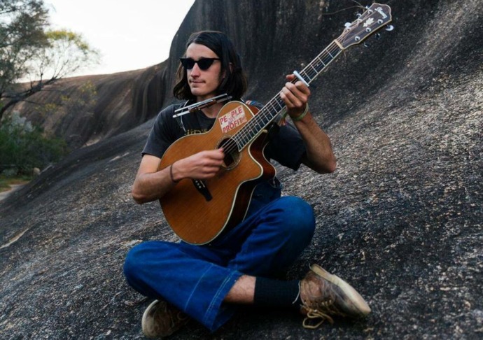 Image forSunday Music: Jack Davies and The Bush Chooks + Family Shoveller Band Trio