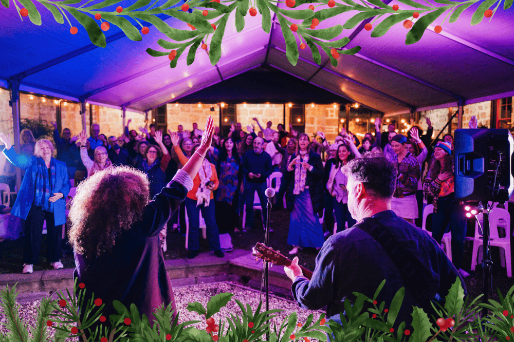 Image for the course: Sunday Music: CHRISTMAS EDITION with FAC Yeah! Community Choir & Natalie Gillespie