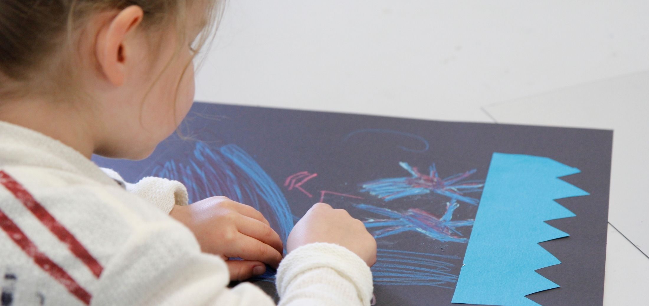 Image for the course: Experimental Drawing with mixed media – Younger Kids